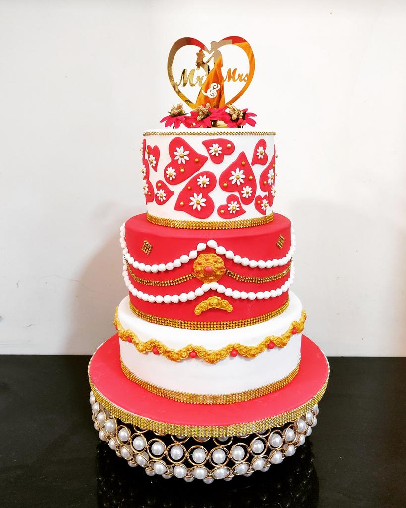 Indian wedding Cake - Decorated Cake by Urvashi Shivnani - CakesDecor