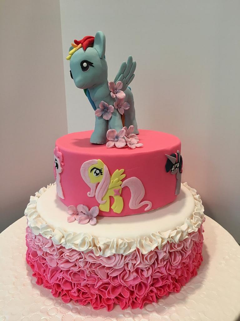 Rainbow Dash Birthday Cake - Cake by Pinkvelvet - CakesDecor