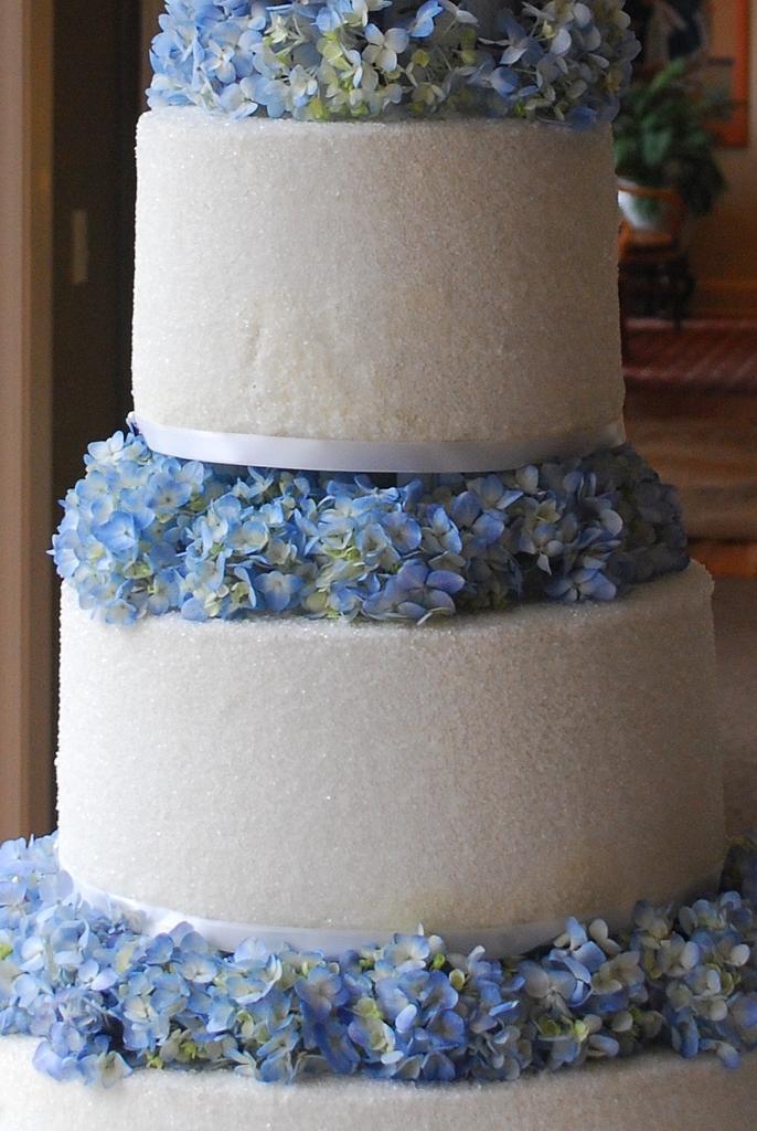 Tall sanding sugar wedding cake Cake by Jenniffer White CakesDecor