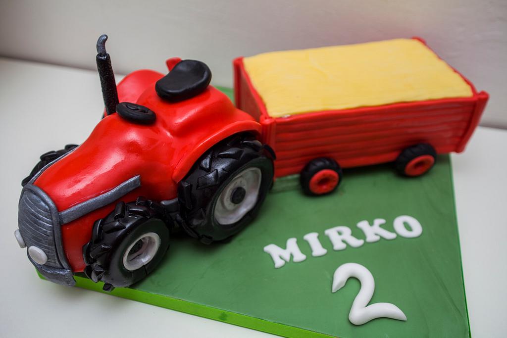 A red tractor was what this guy wanted on his birthday cake! No green  allowed! | Tractor birthday cakes, Tractor birthday party, Grandpa birthday  cake