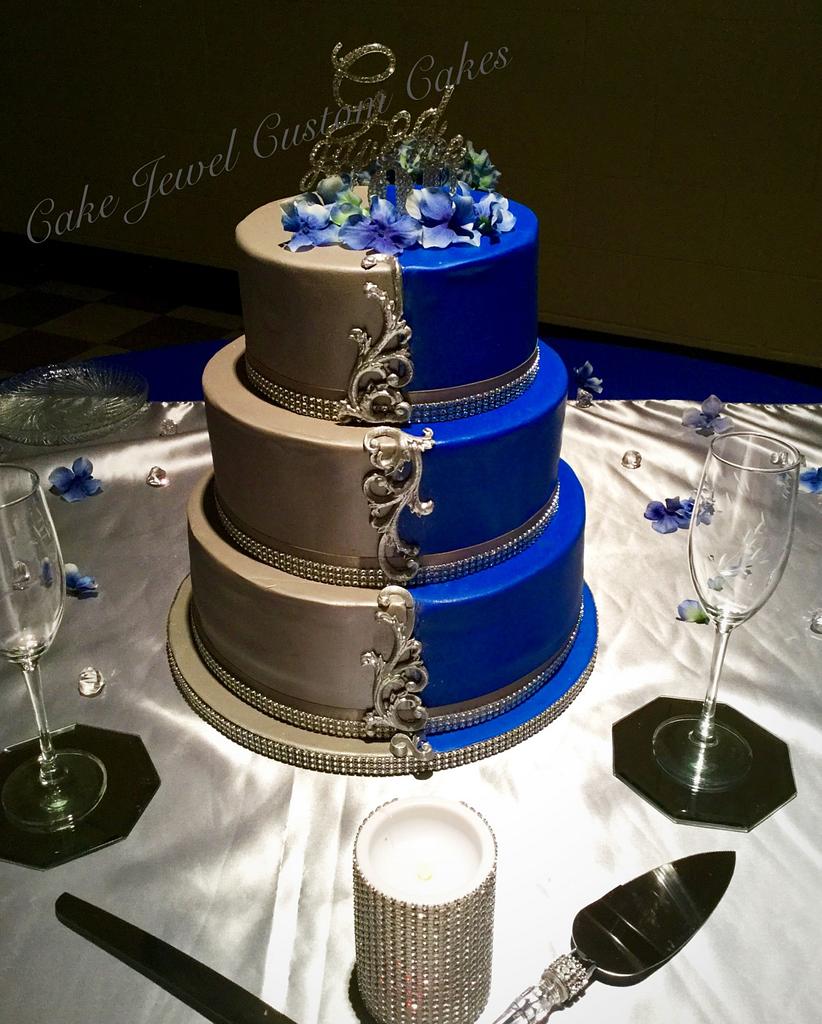 blue and silver wedding cake