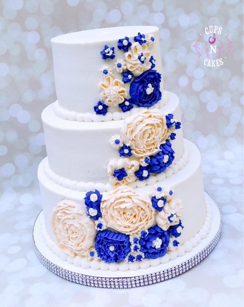Blue And White Quinceanera Cakes