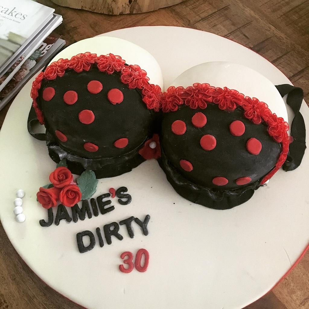 Dirty Red Rosette - Best Custom Cakes for Special occasions | Jaya's  Cakewalk