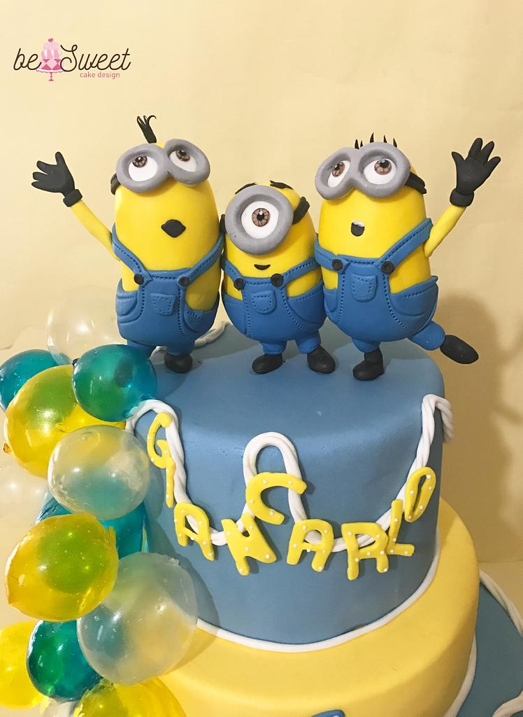 Torta Minion - Cake By Besweet - Cakesdecor