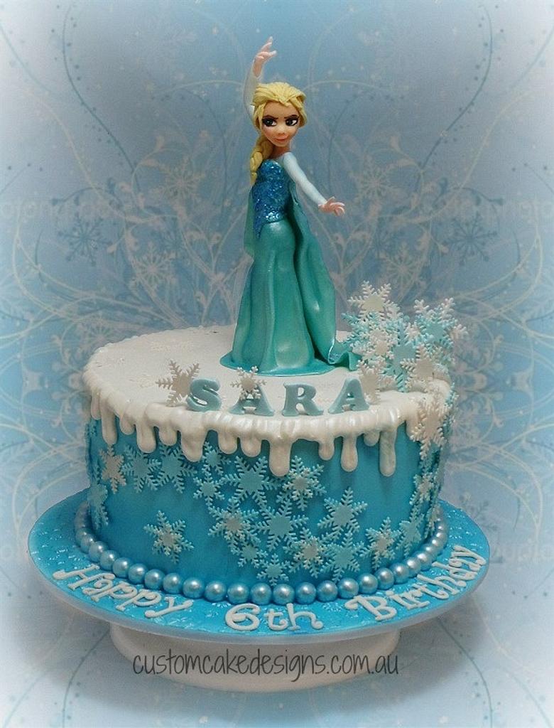 Frozen cake/ Elsa Anna cake/ Birthday cake, Food & Drinks, Chilled & Frozen  Food on Carousell