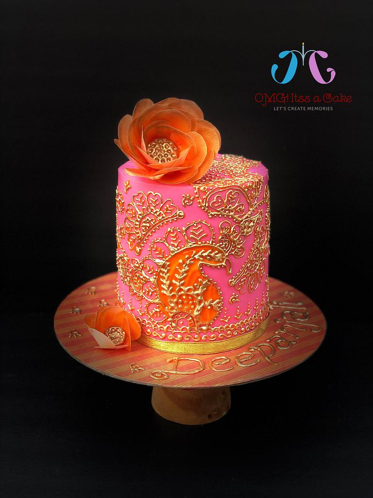 Lovely wedding cake with mehndi designs | Photo 85449