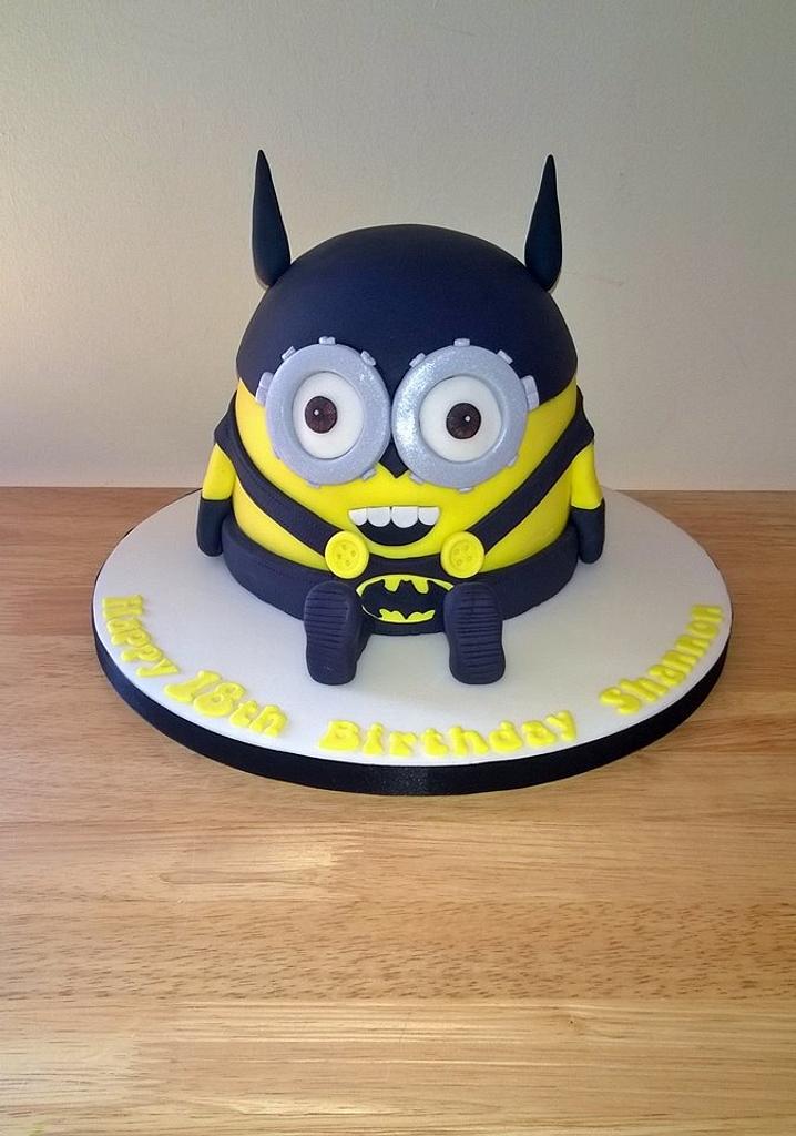Batman Minion Cake - Decorated Cake by T cAkEs - CakesDecor