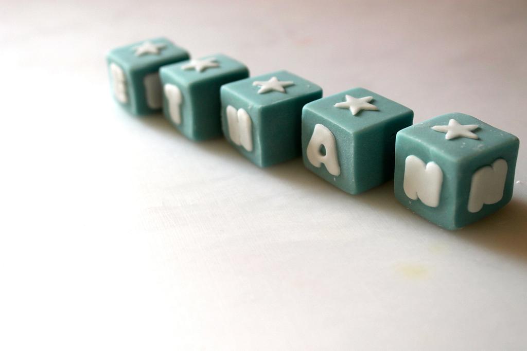 Baby building block tutorial Cake by Zoe's Fancy Cakes CakesDecor