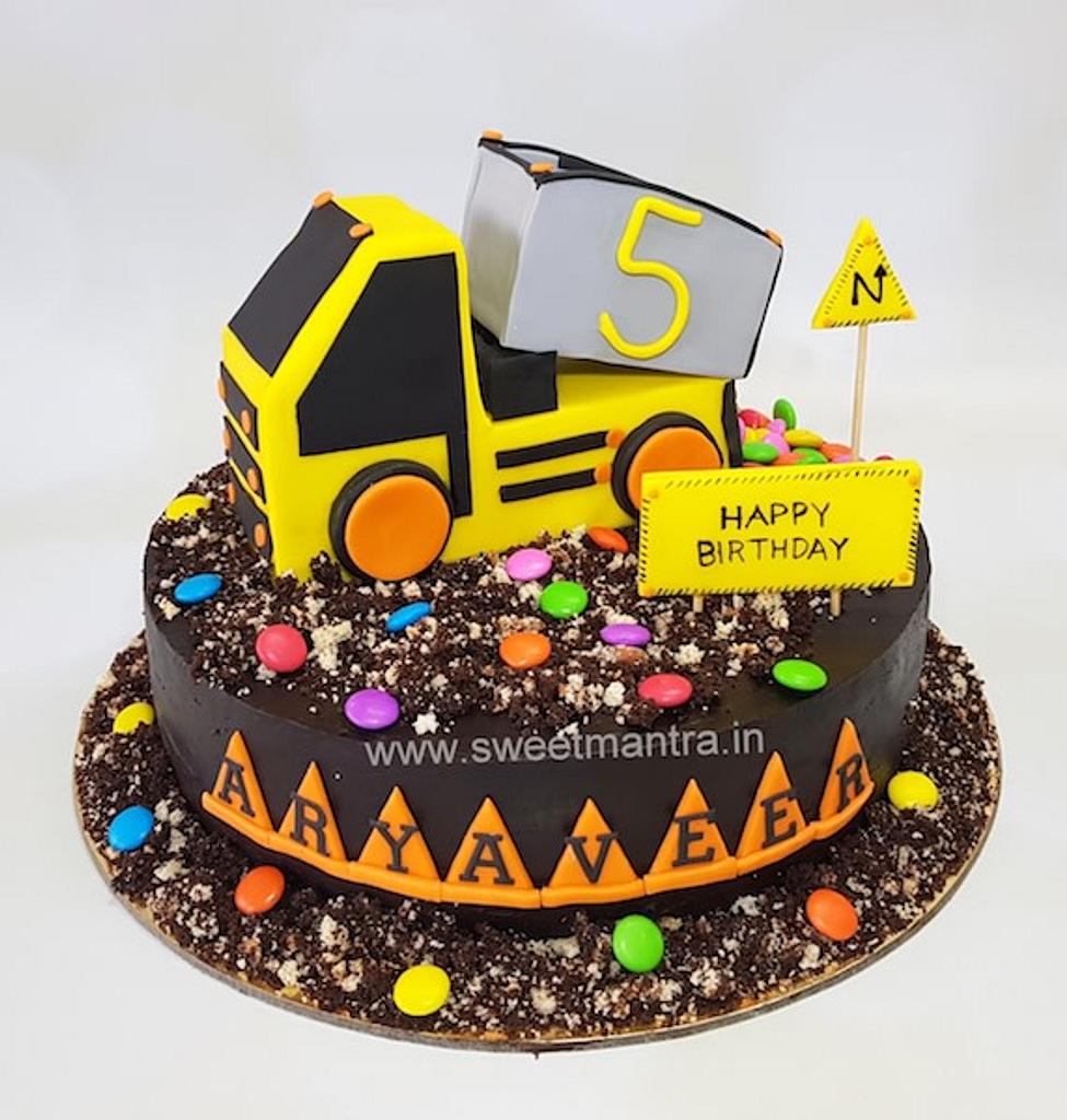 22.01.23 Construction truck theme cake for Izzat's 3rd birthday🎈 Vani... |  TikTok