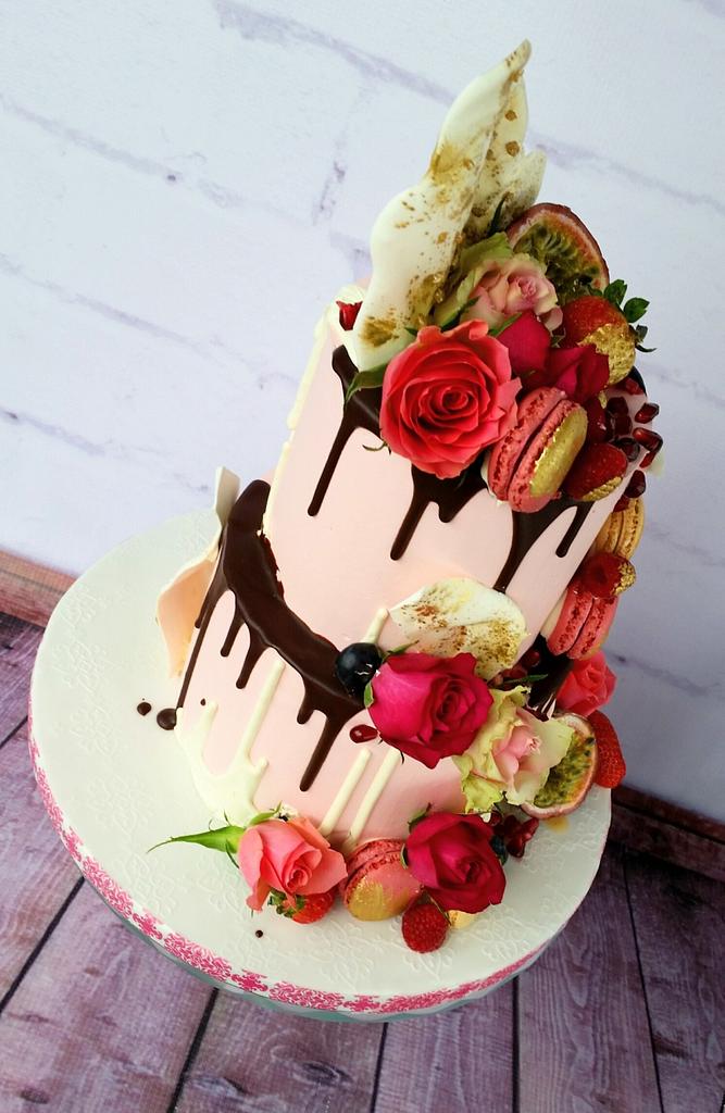 Flower Drip Cake Cake by Joanna Pyda Cake Studio CakesDecor