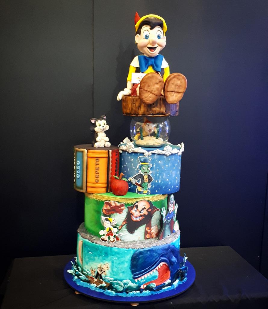 Pinocchio cake - Decorated Cake by Laura Reyes - CakesDecor