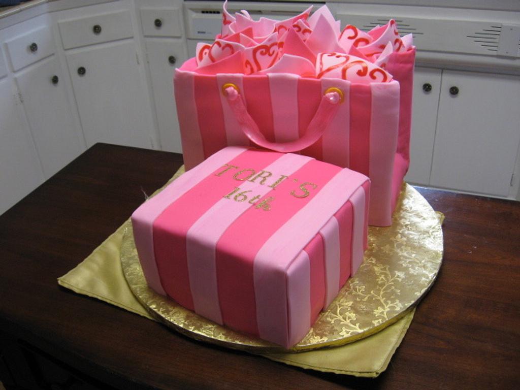 Victoria's Secret Shopping Bag Cake 