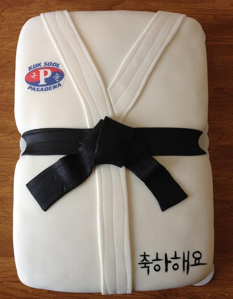 Kuk Sool Black Belt Ceremony - Cake by Jennifer Duran - CakesDecor