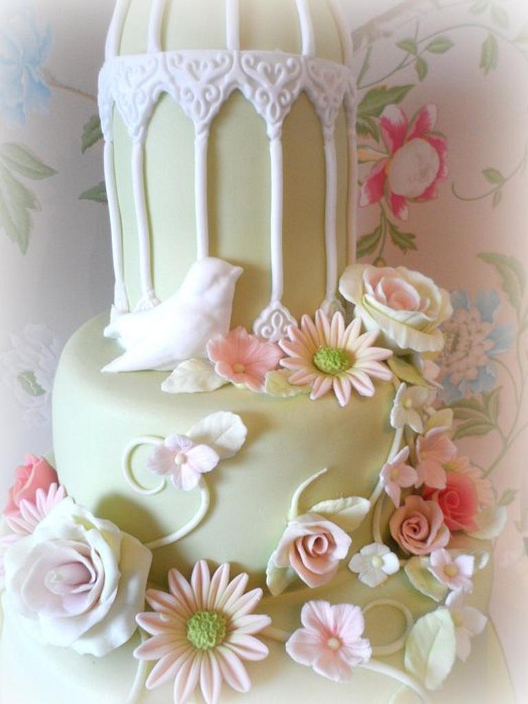 Garden themed Birdcage Wedding Cake - Cake by Cassie - CakesDecor