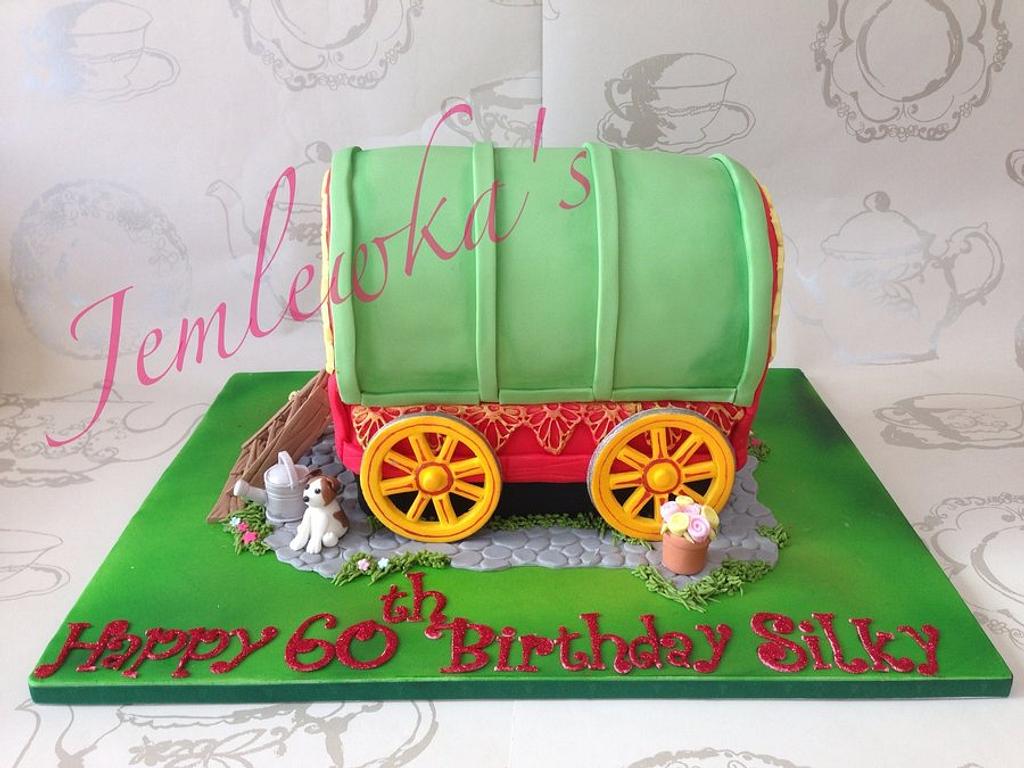 Gypsy wagon caravan Cake by Jemlewka's cupcakes CakesDecor