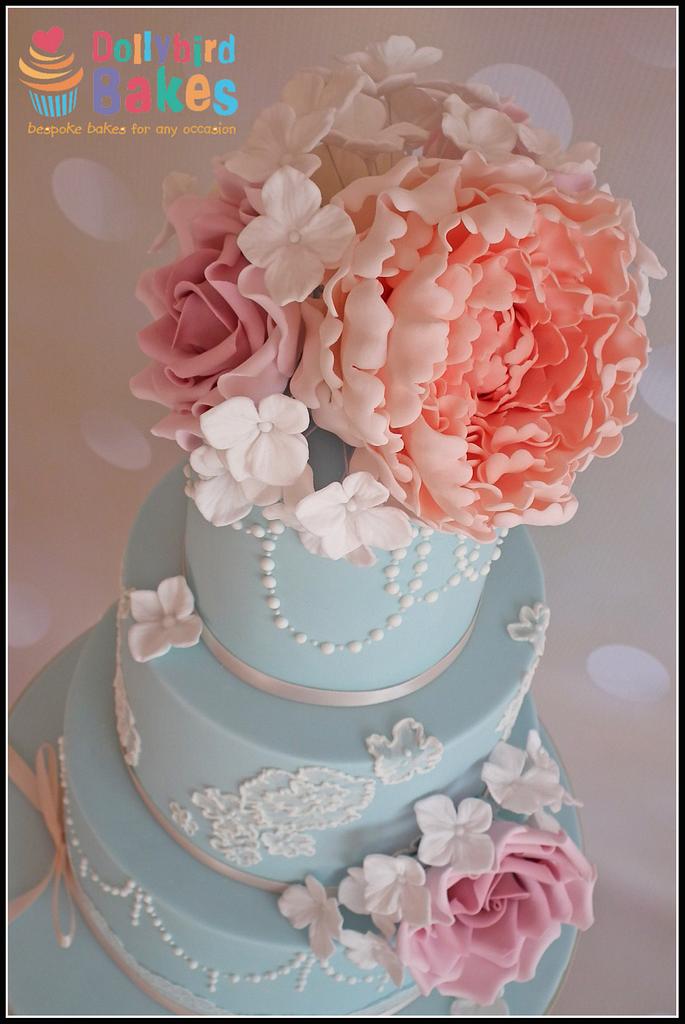 Wedgwood blue - Cake by Dollybird Bakes - CakesDecor