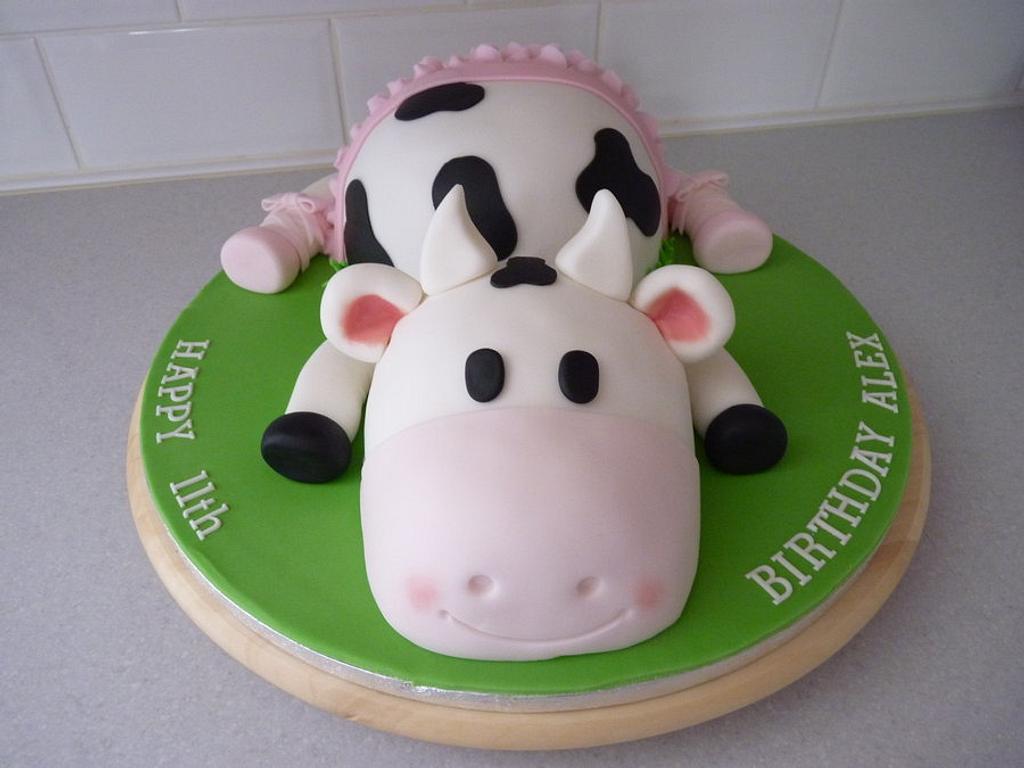 Cow Birthday Cake Ideas Images (Pictures) | Cow birthday cake, Cow cakes,  Birthday cake kids
