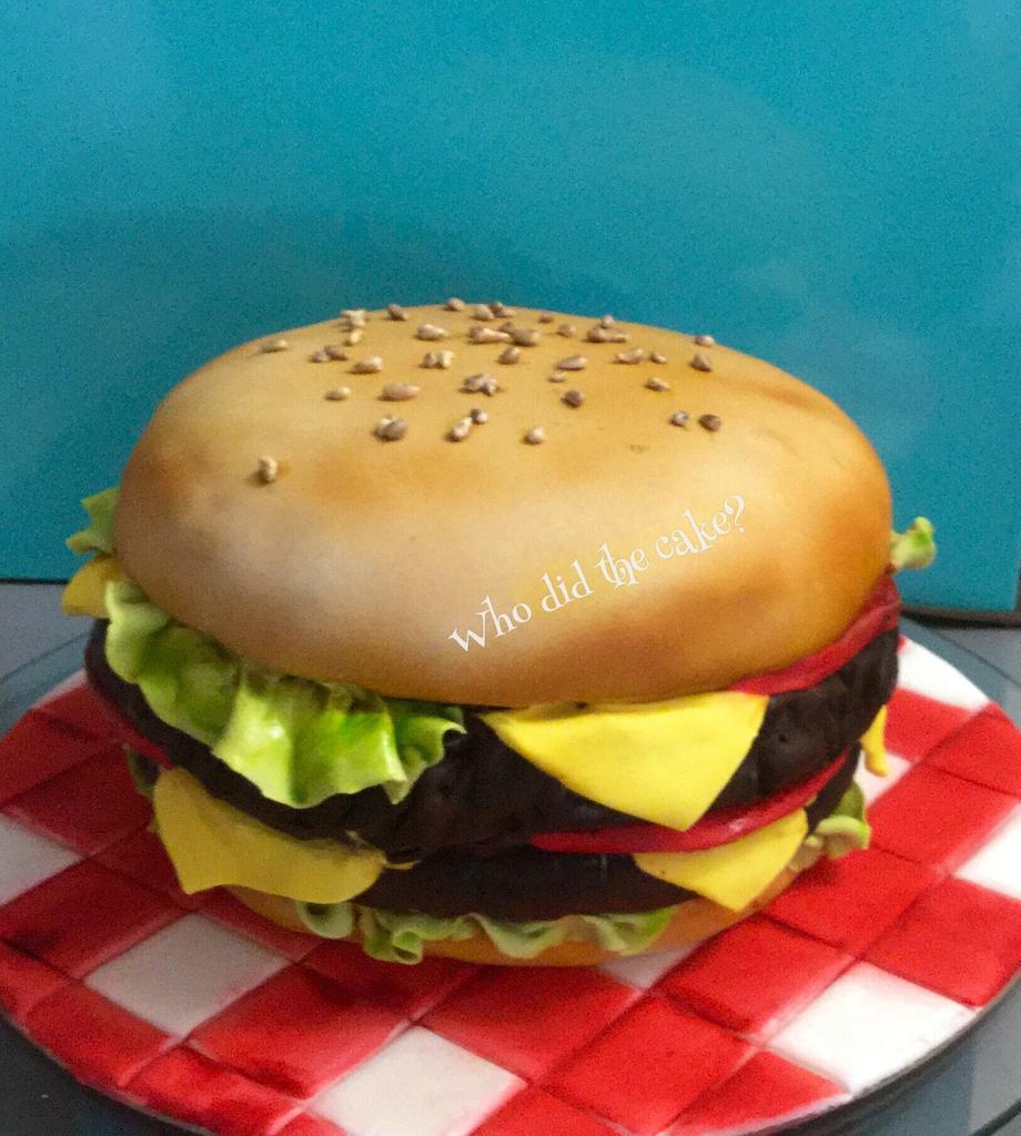 Hamburger Cake Decorated Cake By Who Did The Cake Cakesdecor