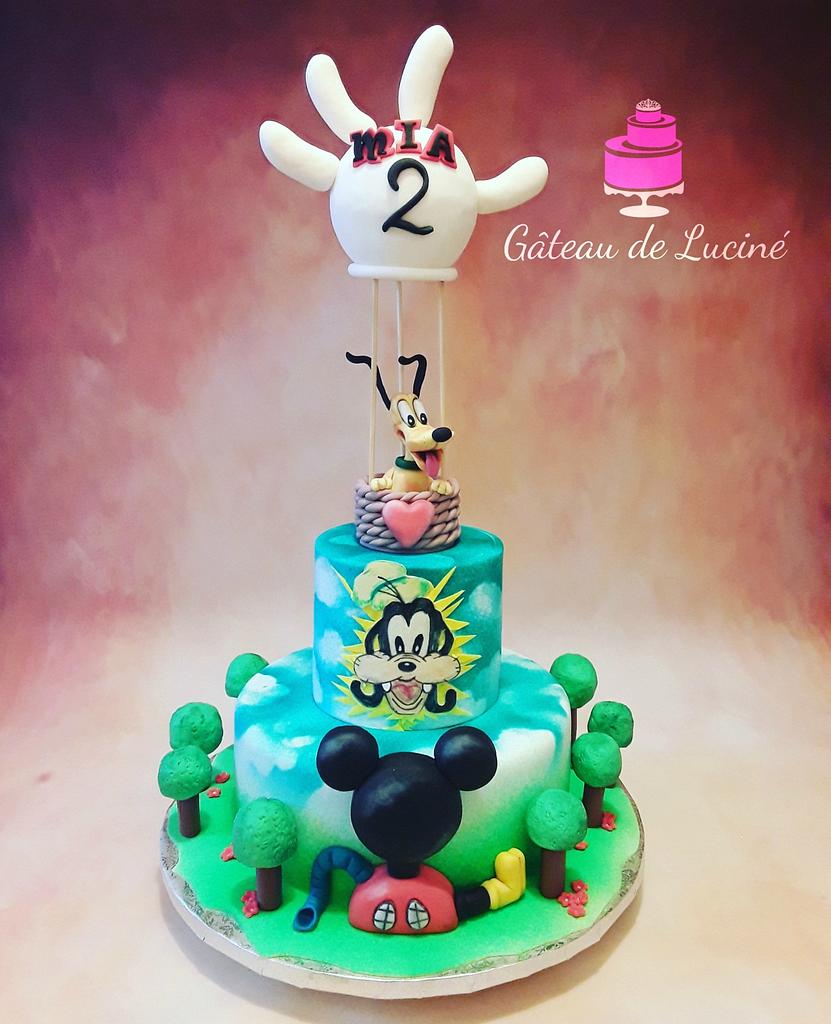 The House Of Mickey Mouse Cake By Gateau De Lucine Cakesdecor