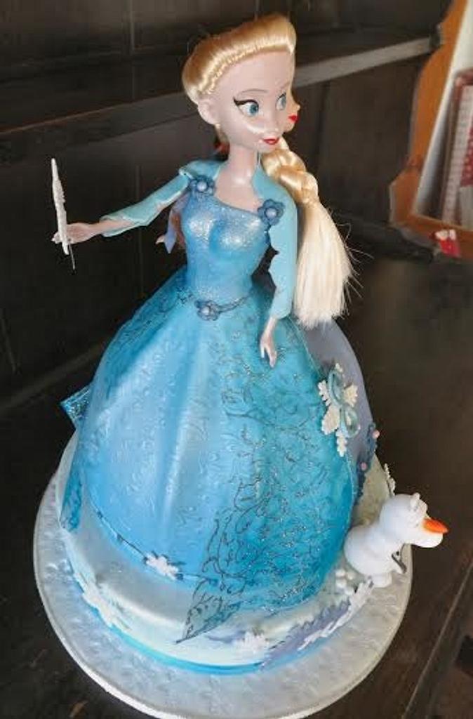 Anna & Elsa Twin Frozen Doll Cake :) - Cake by - CakesDecor