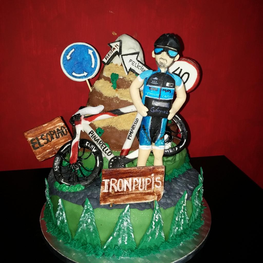 Tarta ciclista - Decorated Cake by Patricia - CakesDecor