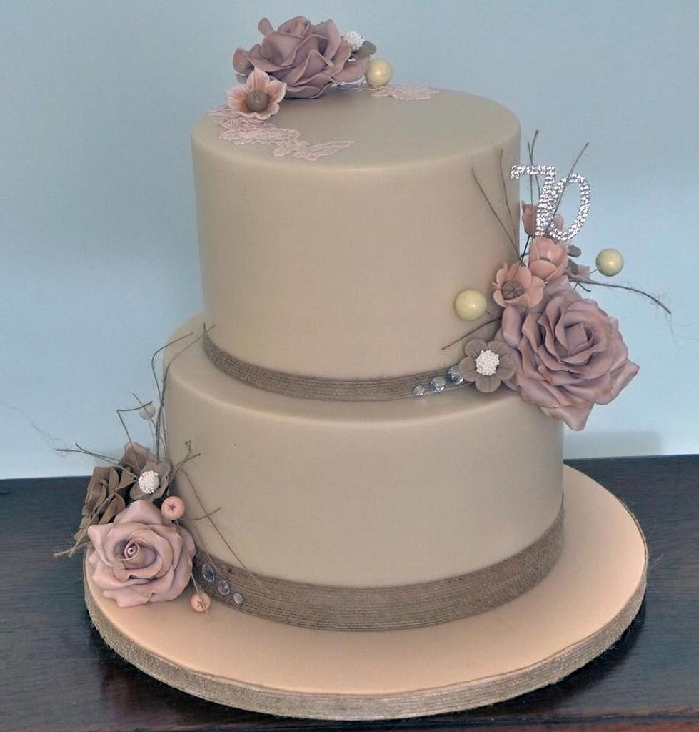 70th Birthday Cake - Decorated Cake by Lorraine Yarnold - CakesDecor