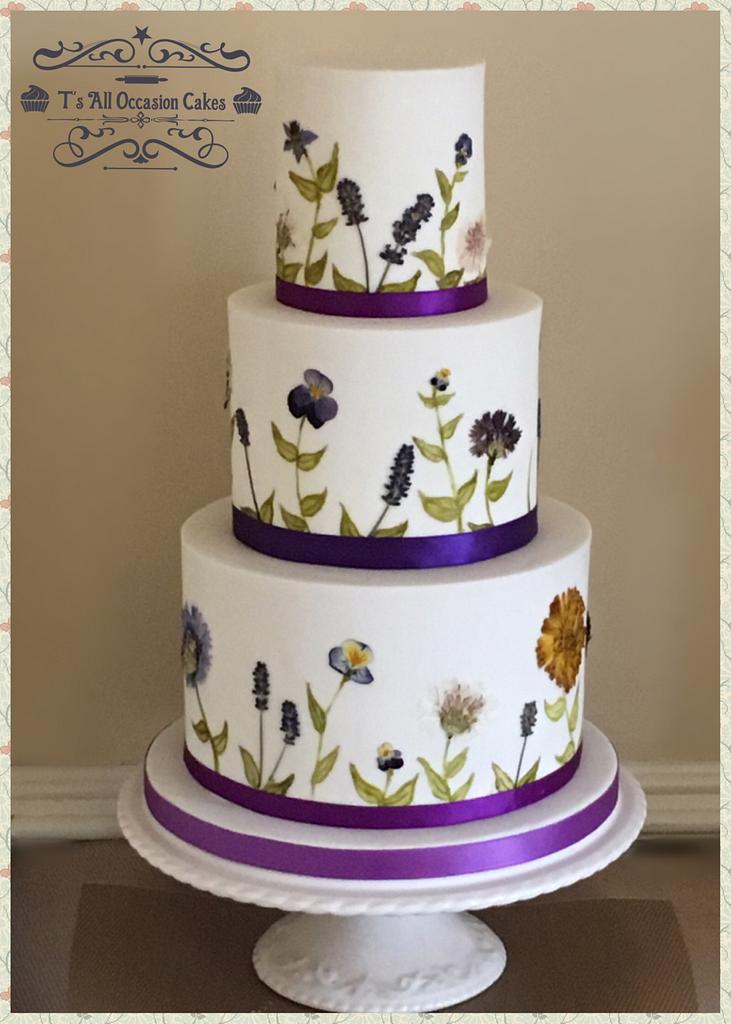 Edible Pressed Flowers Wedding Cake Cake By Teraza Cakesdecor