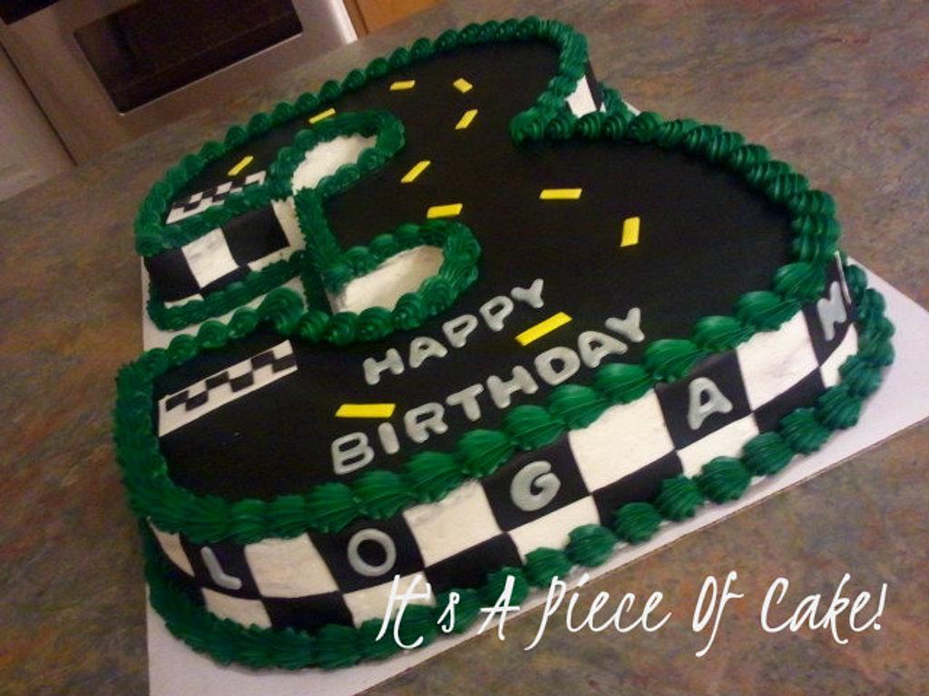 racing track cake 44 - Fun Cooking