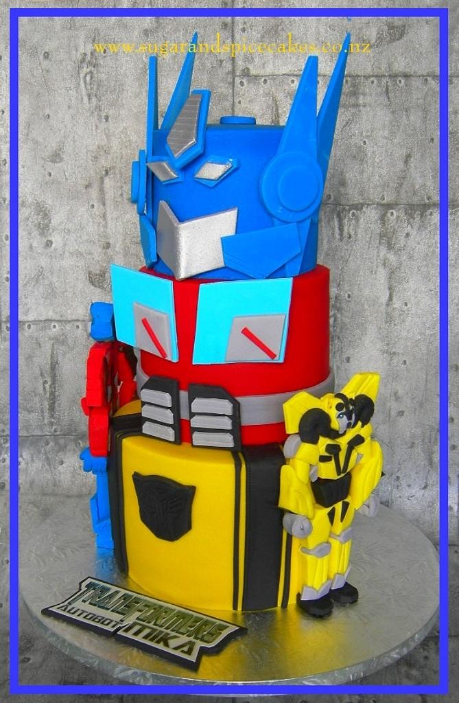 Transformers Cake for Autobot MIKAEL - Cake by - CakesDecor