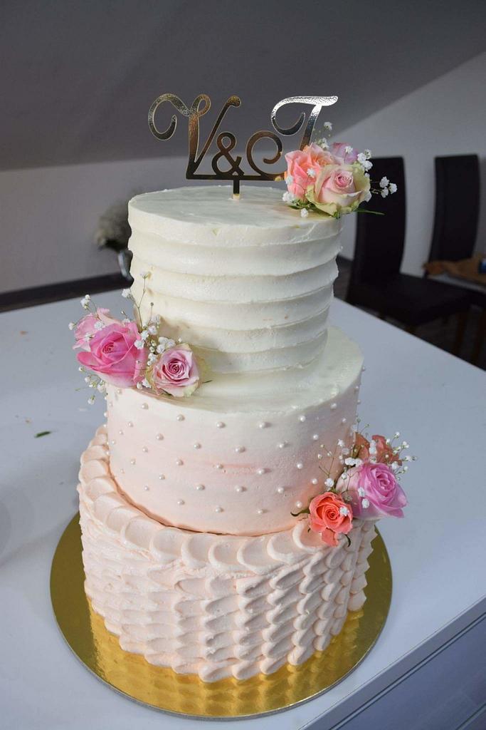 Wedding cake - Cake by Lucia - CakesDecor