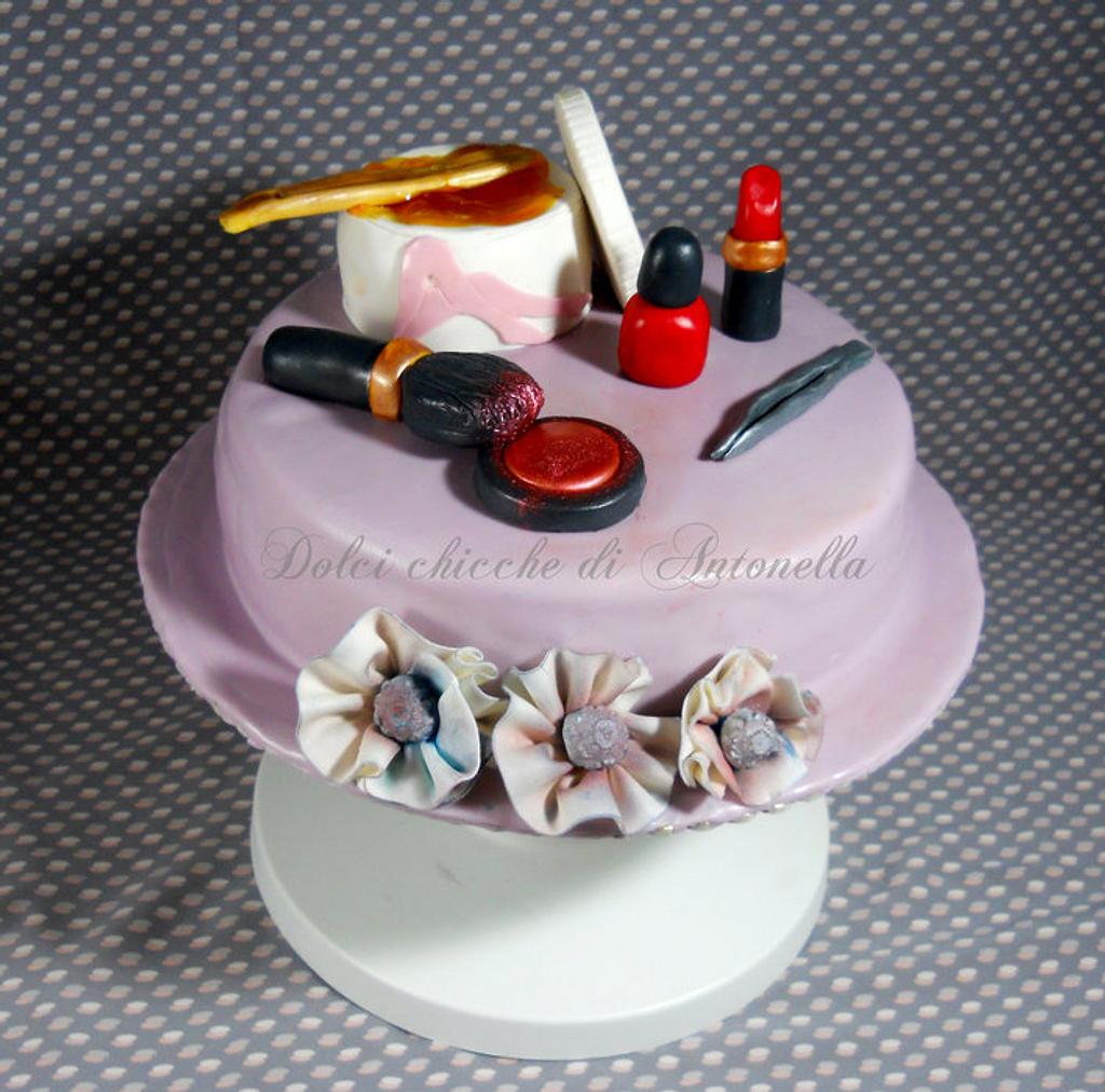 Beauty Cake Cake By Dolci Chicche Di Antonella Cakesdecor 5599