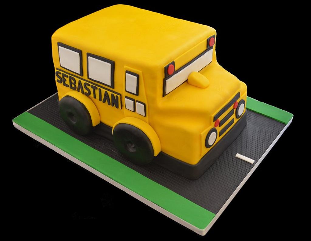 Wheels on the Bus Cake | Printable Template | Decorating Tutorial |