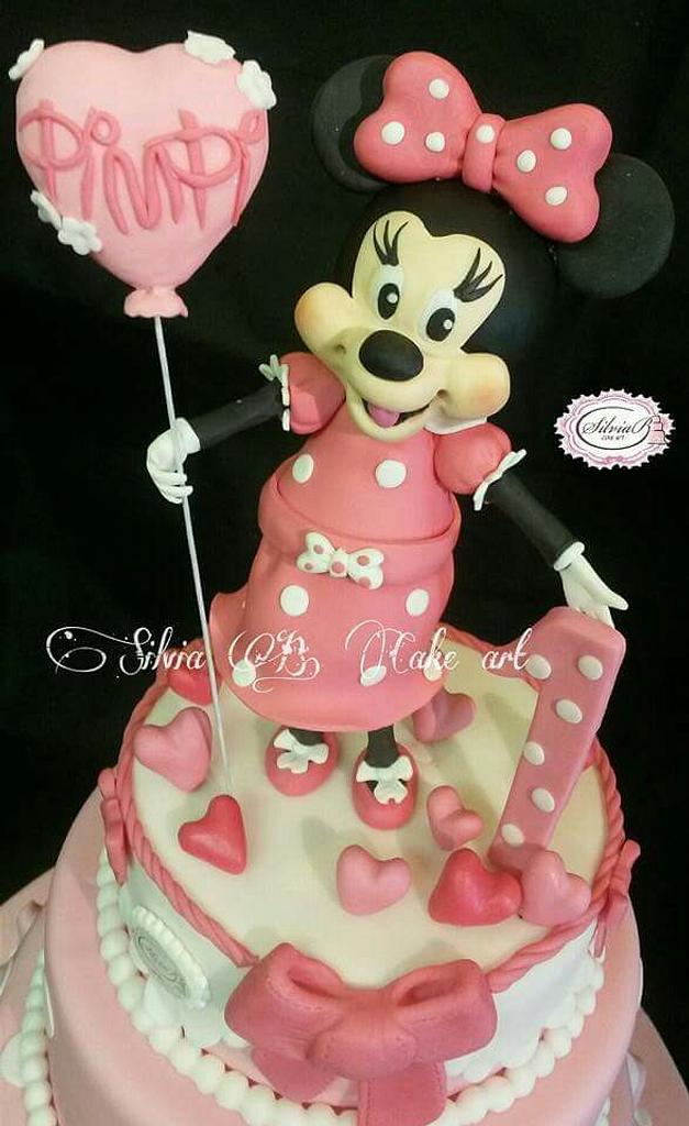 Minnie💗 - Cake By Silvia B.cake Art - CakesDecor