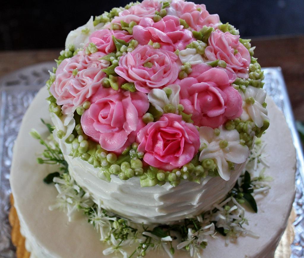 Buttercream flowers 2-tier birthday cake - Decorated Cake - CakesDecor