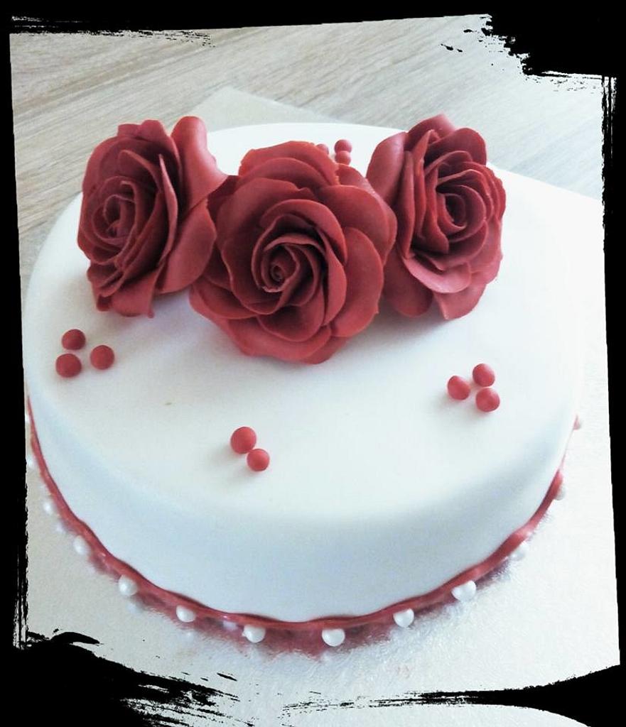 43 Cute Buttercream Flower Cake Ideas : Black & Red Flower + Ninja Cake