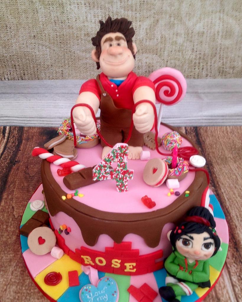 Wreck it Ralph cake - Decorated Cake by silversparkle - CakesDecor