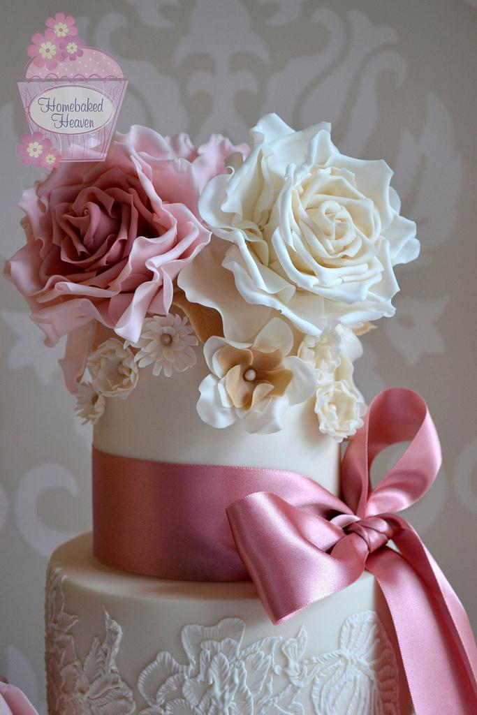 Kelly - Cake by Amanda Earl Cake Design - CakesDecor