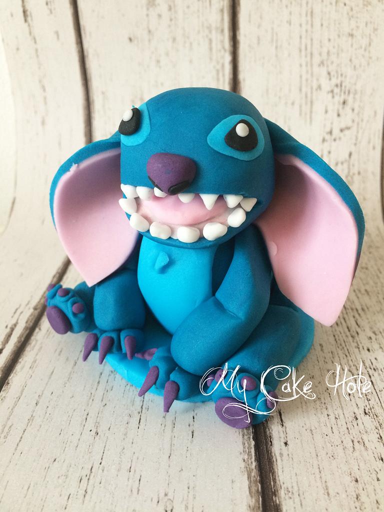 How to make a Stitch cake topper using sugar paste 