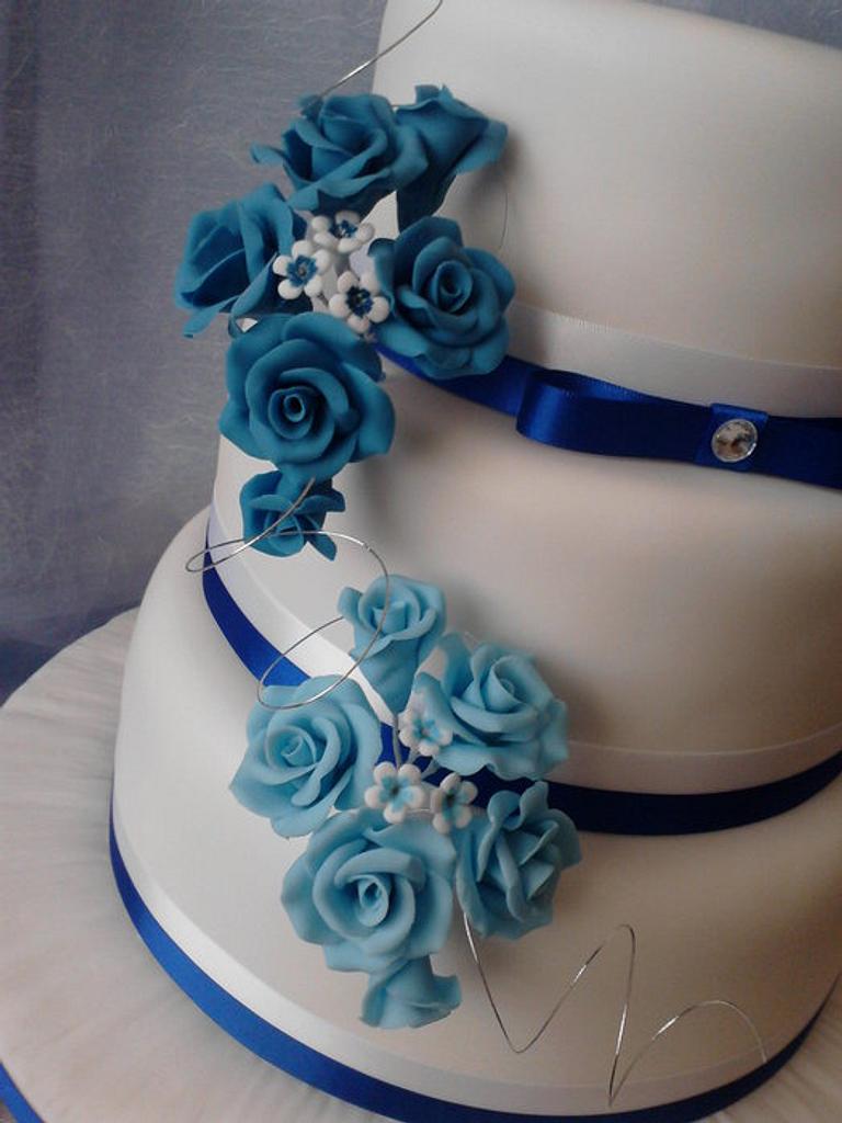 Blue Rose Wedding Cake Cake By Victorialouisecakes Cakesdecor 