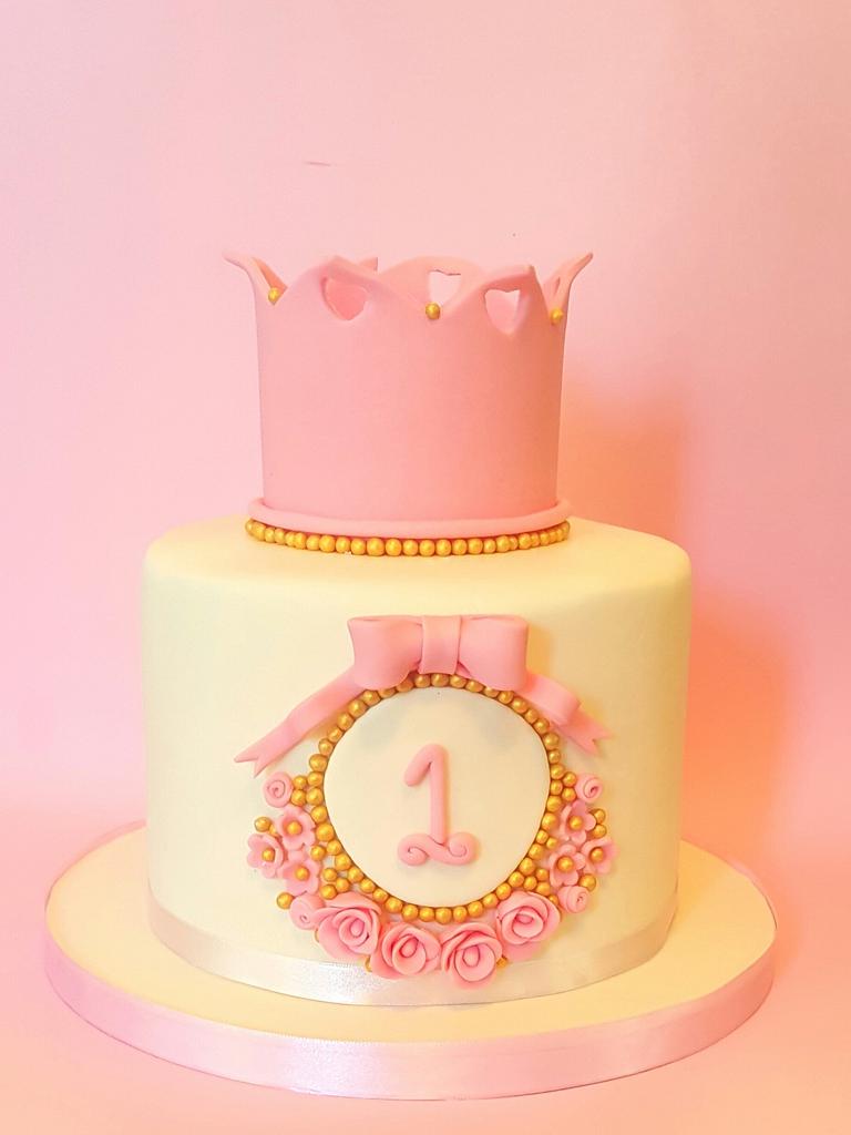 Crown Cake - Cake By Acakeaffair - Cakesdecor