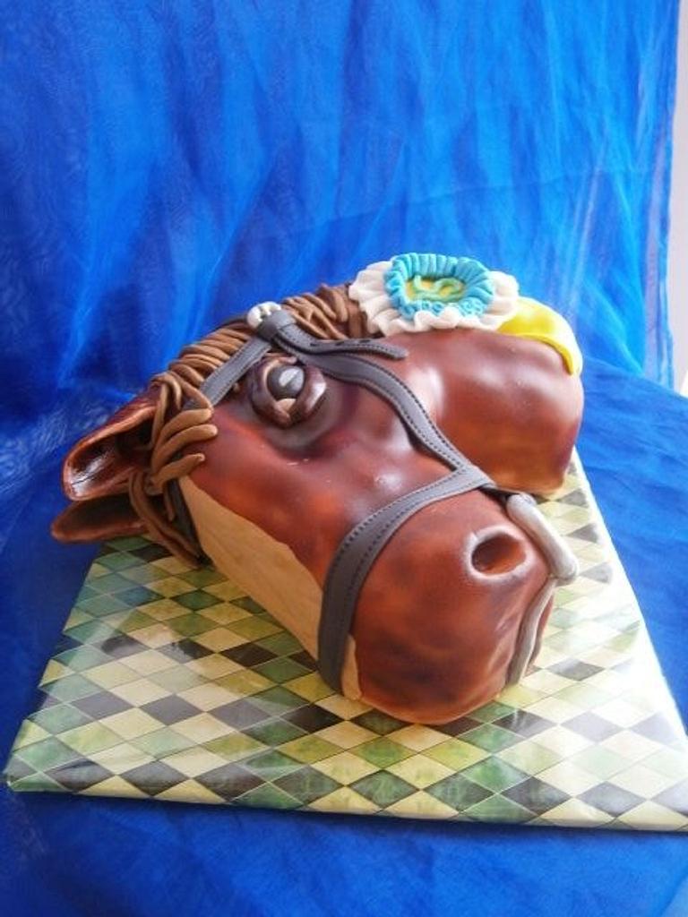 Horse head - Cake by Lenka Budinova - Dorty Karez - CakesDecor