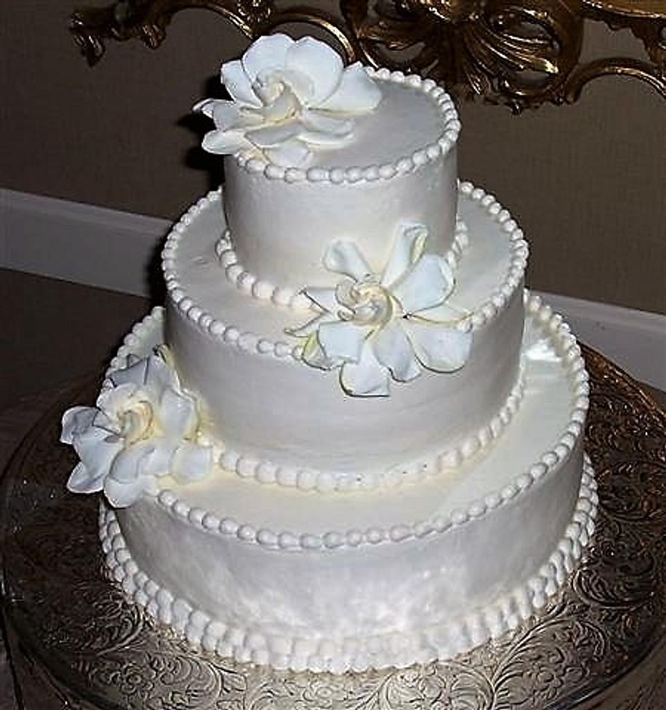 Gardenia Wedding Cake - Cake by BettyA - CakesDecor