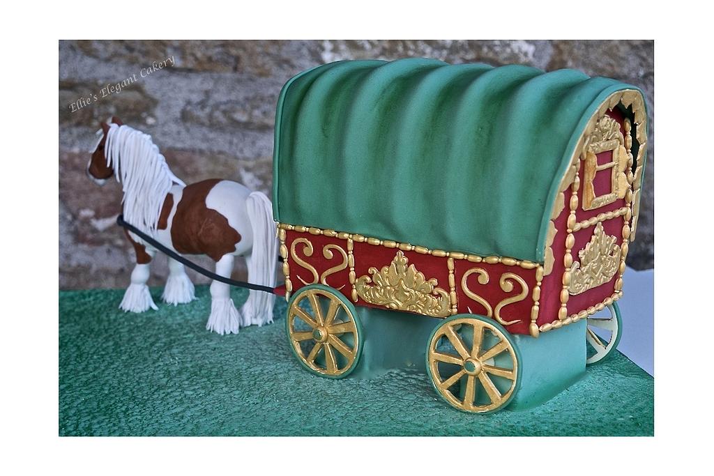 Horse drawn gypsy caravan Cake by Ellie Ellie's CakesDecor