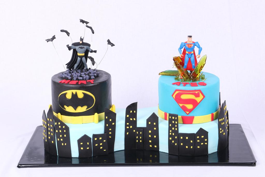 SUPERHERO BATMAN SUPERMAN Spiderman Pre-cut Round Edible Cake Topper $14.00  - PicClick AU
