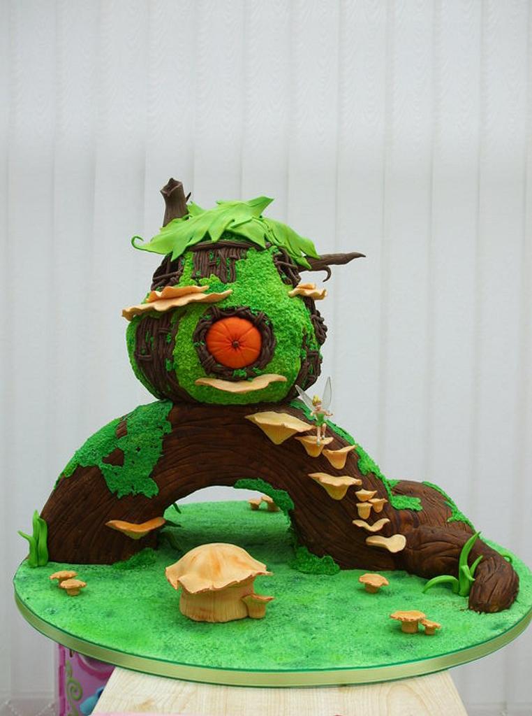 Pin by Linda Brandon on Great Cakes and Cupcakes!!!!!!!!! | Fairy house cake,  Tinkerbell birthday cakes, Disney birthday cakes