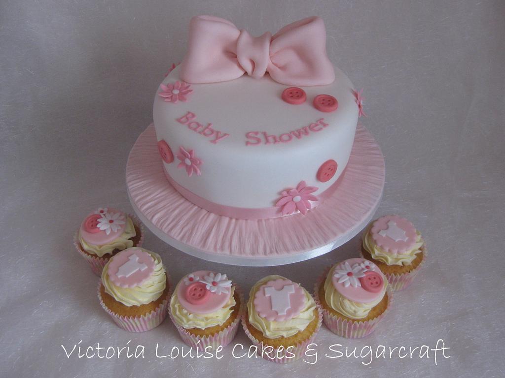 Baby Shower Cake - Decorated Cake by VictoriaLouiseCakes - CakesDecor