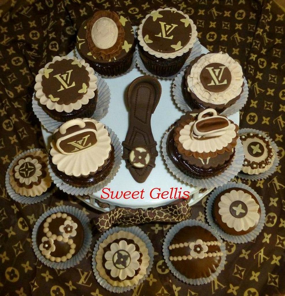 Monogram Louis Vuitton cupcakes pictures.JPG