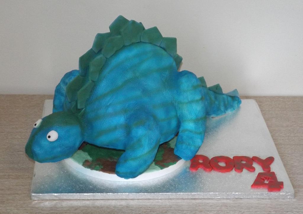 Stegosaurus Cake Decorating Photos