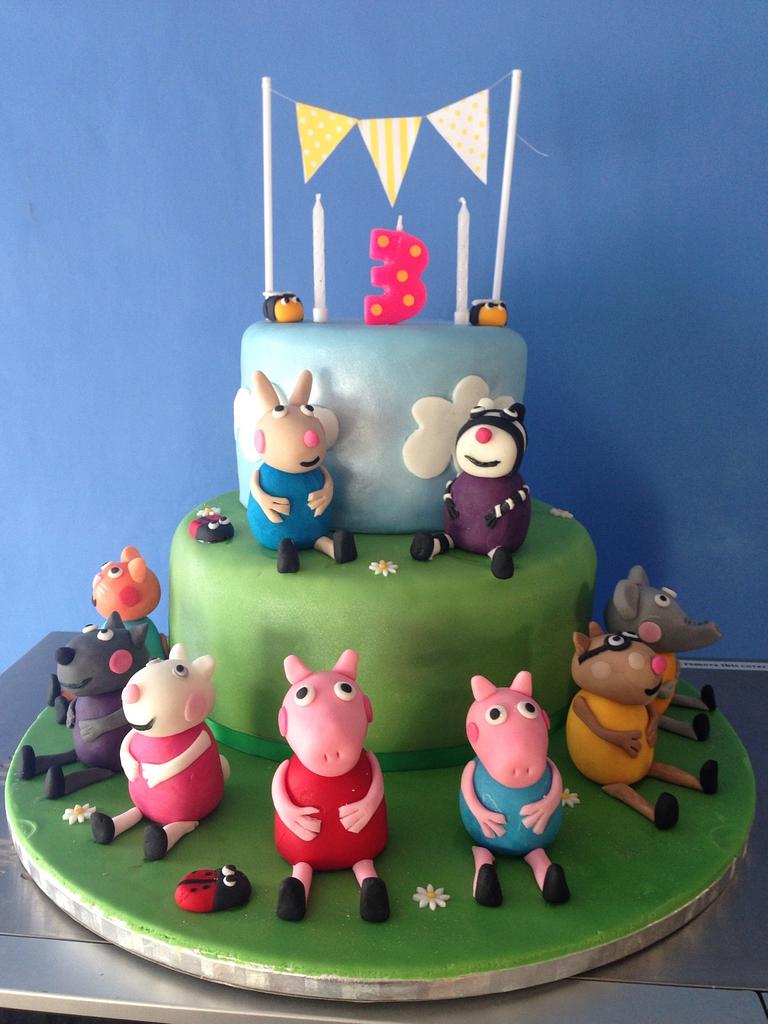 PEPPA PIG AND FRIENDS CAKE  Cake, Friends cake, Peppa pig