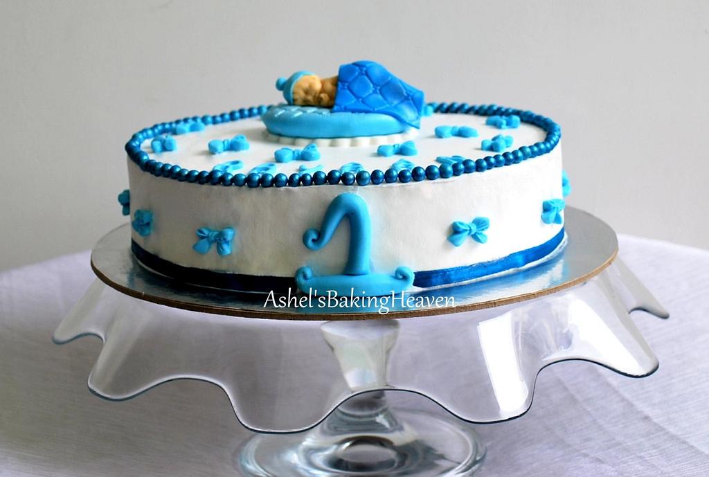 Blue Stitch Cake | Customised Cupcakes Singapore – Honeypeachsg Bakery